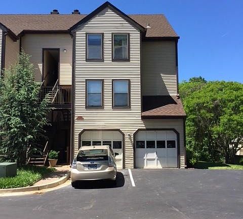 3rd image of 3802 Ski Lodge Dr