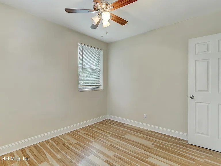 2358 Herschel St #1 — Photo 21