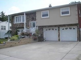 160 E Tappen St, Port Reading, NJ 07064
