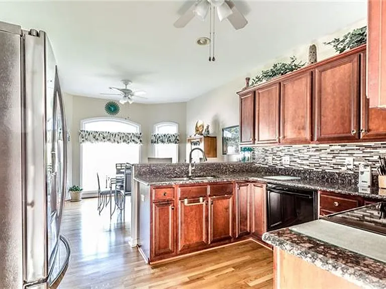 8948 Sawgrass Pl — Photo 9