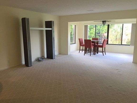 G303 Living:Dining
