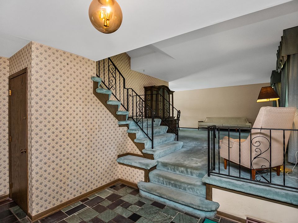 134 S Maple Ave, Hillside, IL 60162 | Zillow