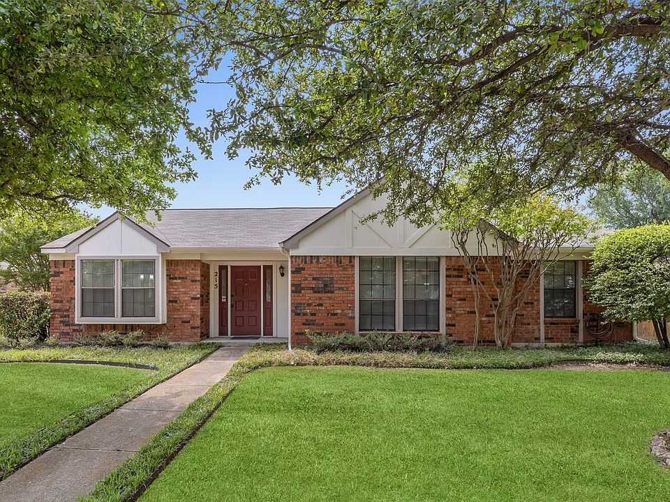 1st image of 215 Aspenway Dr