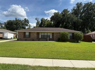 523 W Amanda Ave, Foley, AL 36535