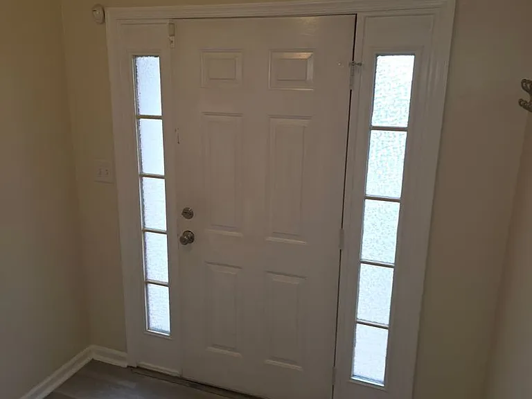 24 Woodcrest Ct — Photo 3