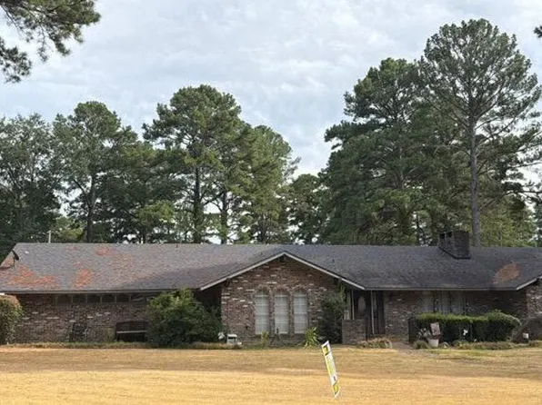 1005 N Acres Ln, Springhill, LA 71075
