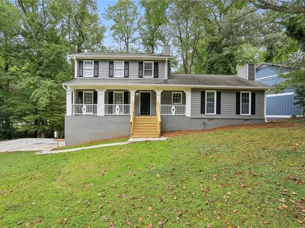 529 Rockborough Ter, Stone Mountain, GA 30083
