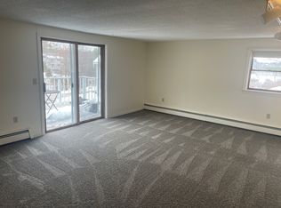 820 State St #5, Bangor, ME 04401