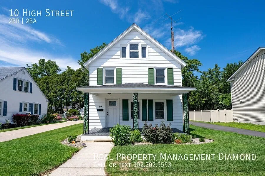 Timeless Charm Meets Stylish Modern Updates — Photo 2