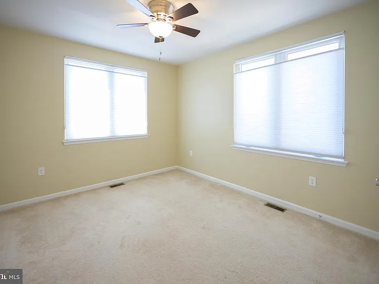 5130 Cambria Way #101 — Photo 23