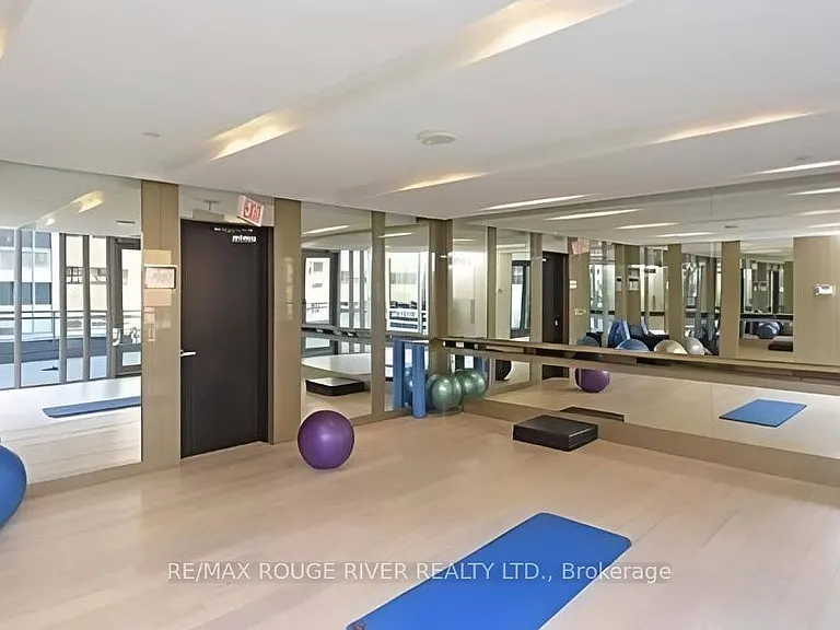 89 Dunfield Ave #509 — Photo 29