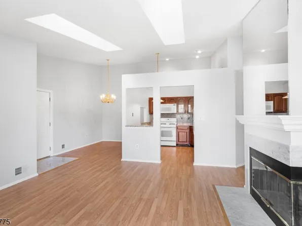 4108 Crawford Ct, Bridgewater Twp., NJ 08807