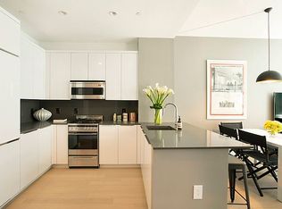 180 Water St #615, New York, NY 10038
