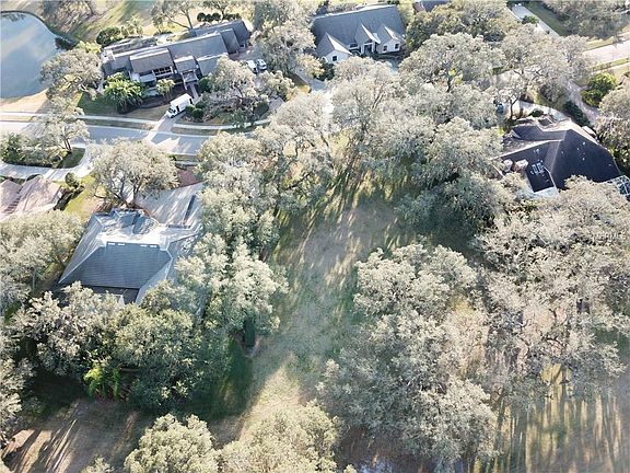 4th image of 879 Royal Birkdale Dr