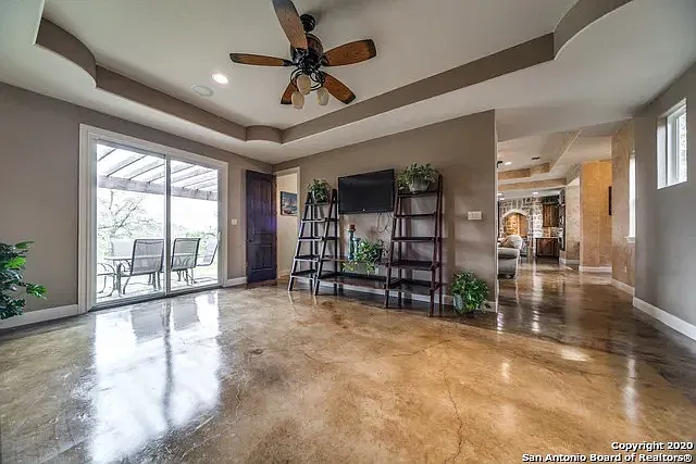 4 bed, 3467 sqft, $6,000 — Photo 4
