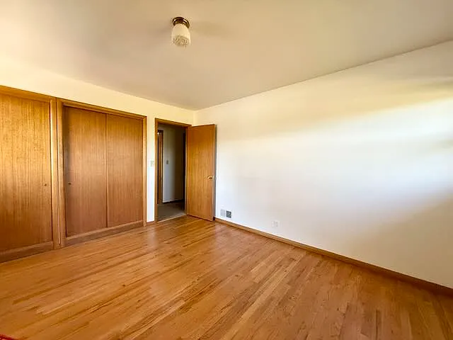 800 E Scenic Dr — Photo 4