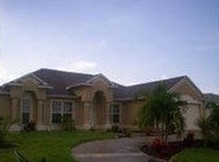 2408 SE 8th Pl, Cape Coral, FL 33990