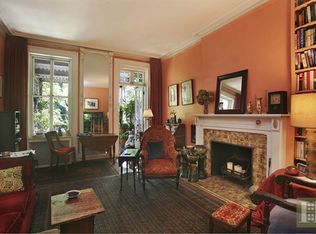 130 W 11th St APT 1R, New York, NY 10011