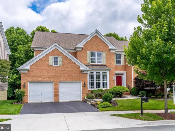 414 Long Trail Ter, Rockville, MD 20850