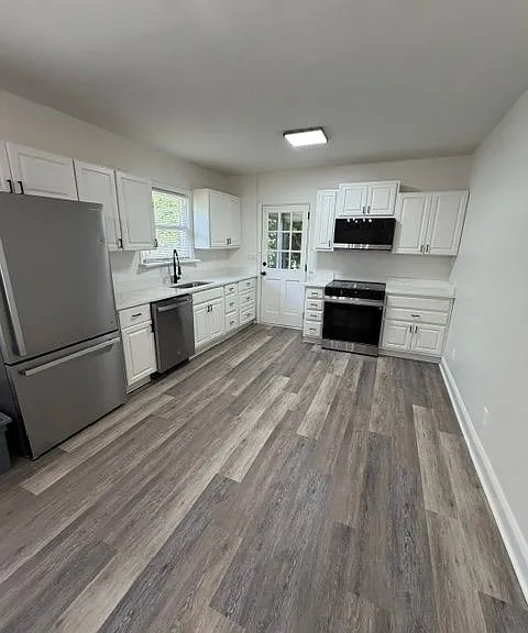 905 Riverside Blvd — Photo 5