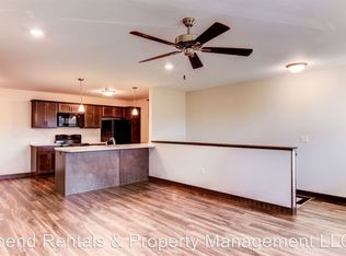 312 Colome St APT L, Chippewa Falls, WI 54729