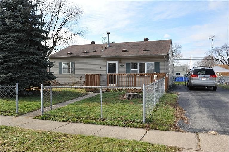 1st image of 23 Thornton Dr