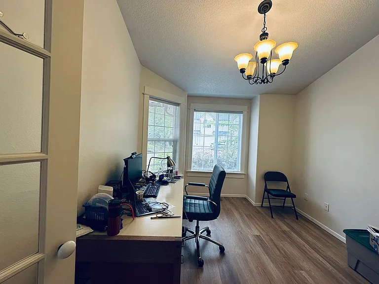 807 NW Sundance Cir — Photo 6