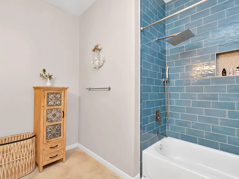 5322 Avenue K — Photo 27