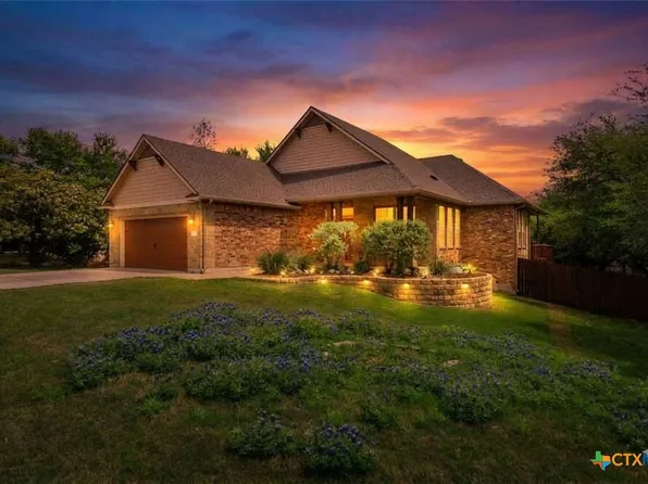 2402 Twin Ridge Ct, Belton, TX 76513