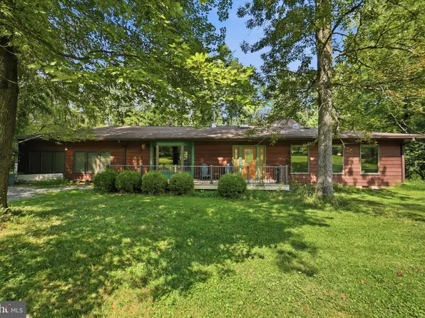 15696 Edgegrove Rd, Purcellville, VA 20132