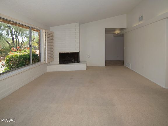 3rd image of 6465 N San Ignacio Dr