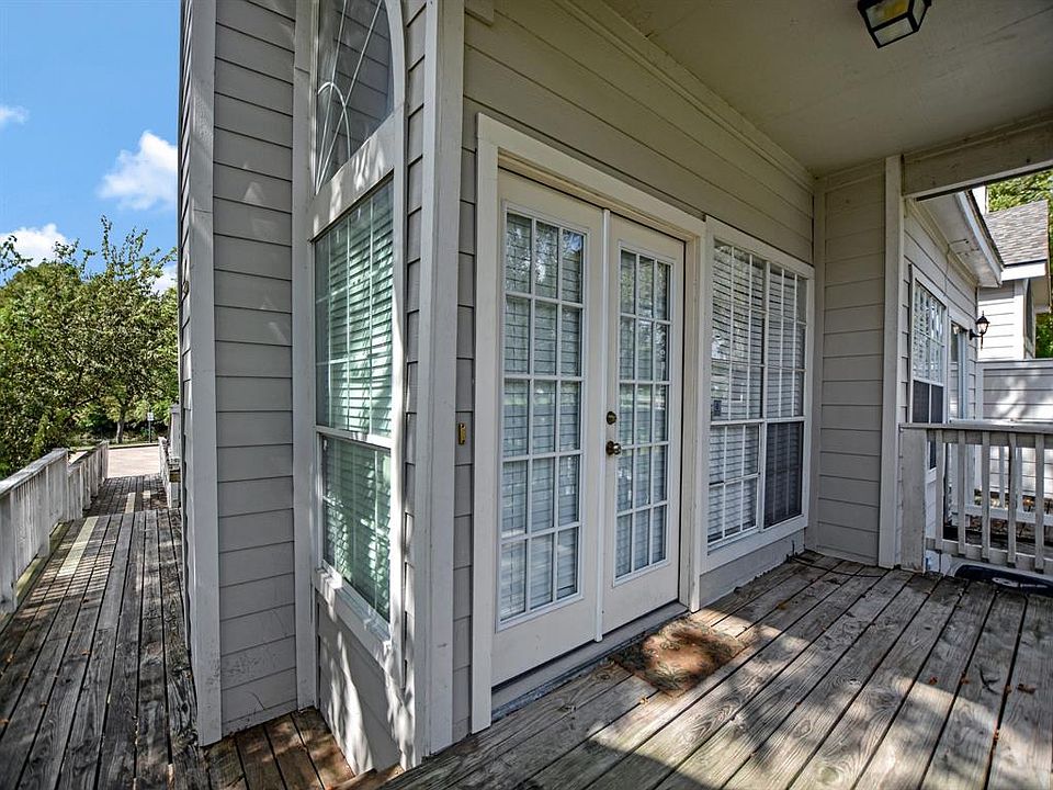 1st image of 111 Dunbar Estates Dr APT 1002
