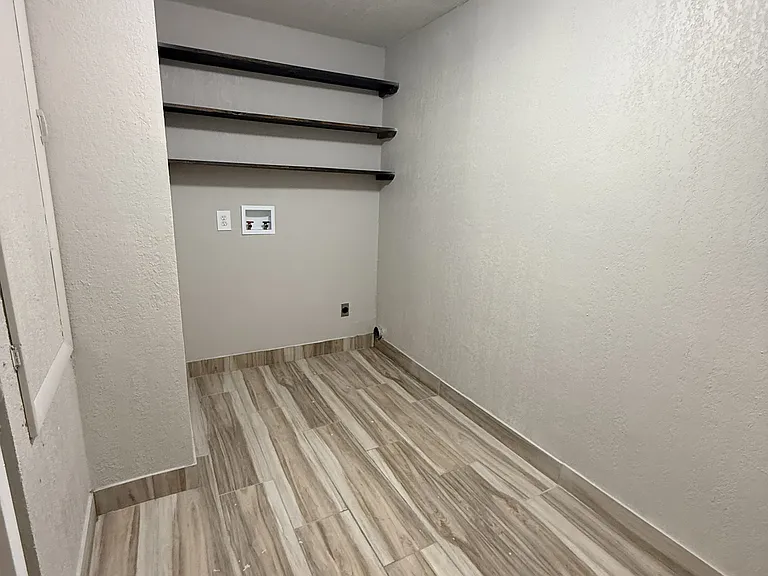 7919 NW 81st Ct — Photo 10