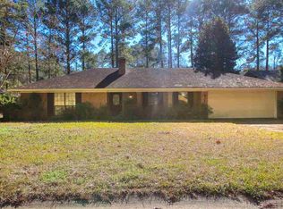 231 Fox Meadows Rd, Jackson, MS 39212