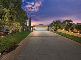 14094 Meadowlands Dr, Riverside, CA 92503