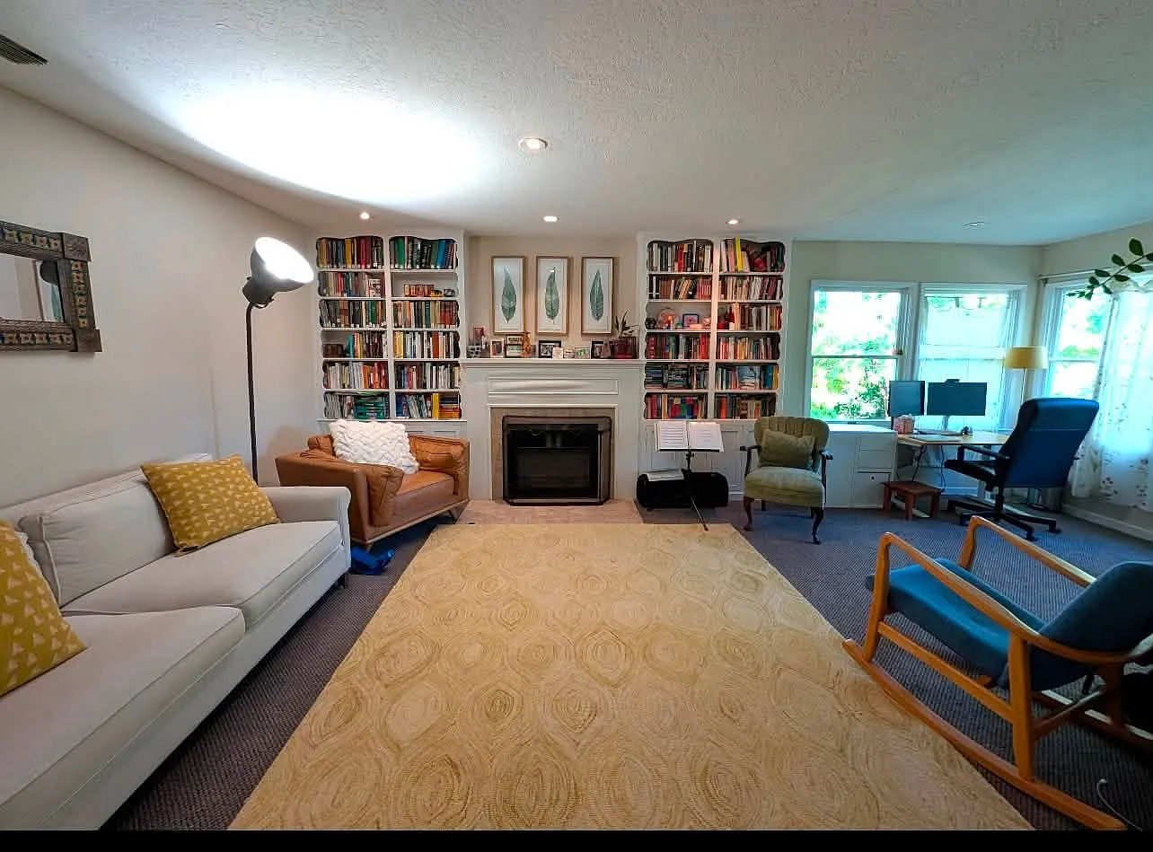 3 bed, 1630 sqft, $3,300 — Photo 3