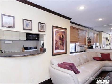 2nd image of 2914 139th St APT 6G