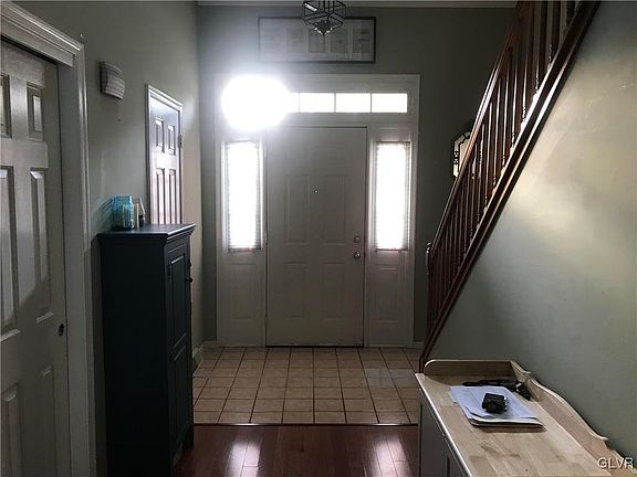 4th image of 1300 Howard Ln
