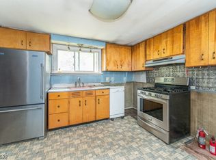 62 Decker Rd, Butler, NJ 07405