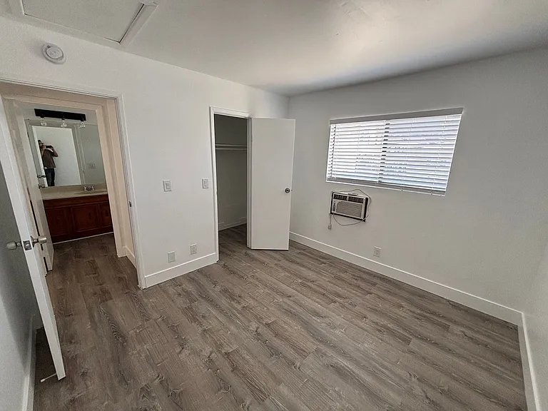 344 E Santa Anita Ave — Photo 10