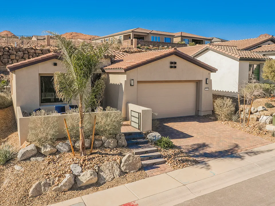 23 Cliffwater St