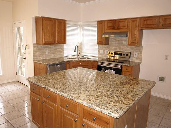 2nd image of 8527 Carlton Woods Dr