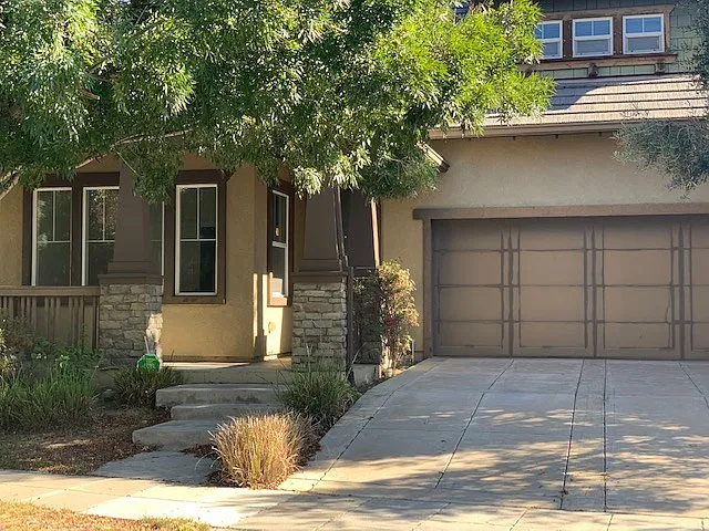 82 S Pacifico St photo 1