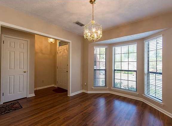 2nd image of 444 Caldwell Pl