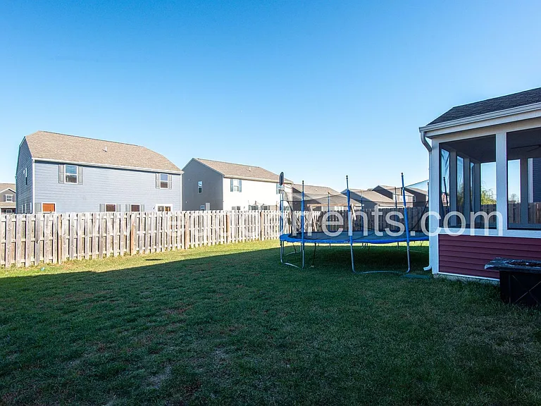 806 Kelly Pass — Photo 31