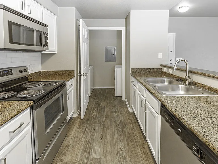Town Center Apartments — Photo 12