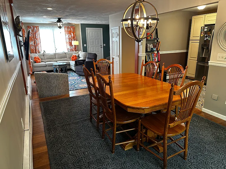143 Oak Park Dr — Photo 3