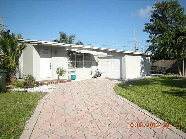 1st image of 5151 NE 1st Ave
