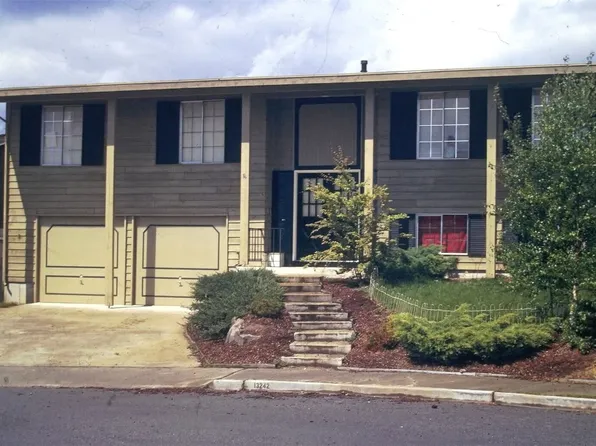 13242 118th Place NE, Kirkland, WA 98034