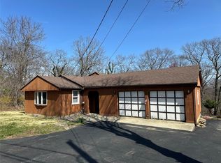 42 Hillair Rd, Lake Peekskill, NY 10537